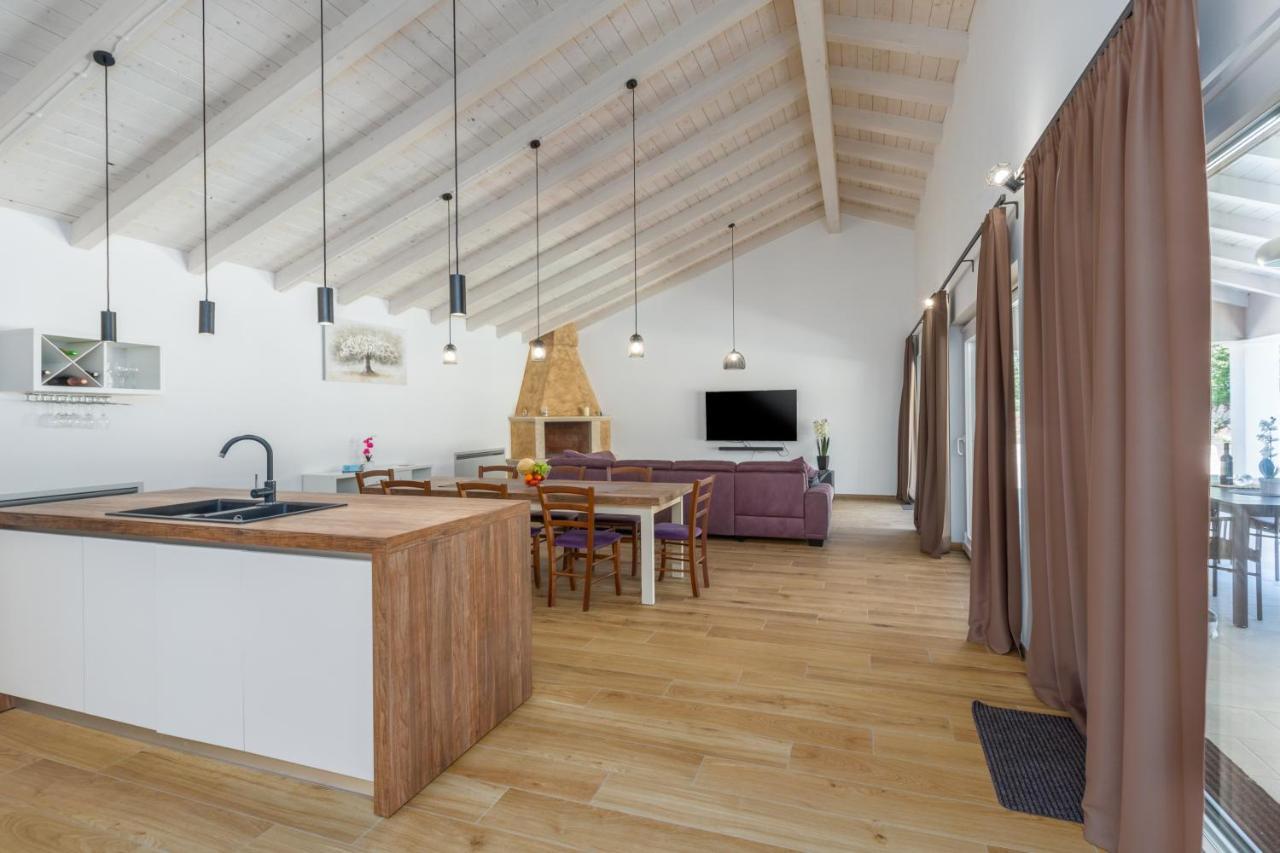 Villa Aria Bibici ภายนอก รูปภาพ